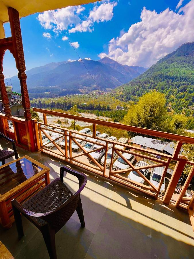 Valley Of Gods - Scenic River & Mountain View In *